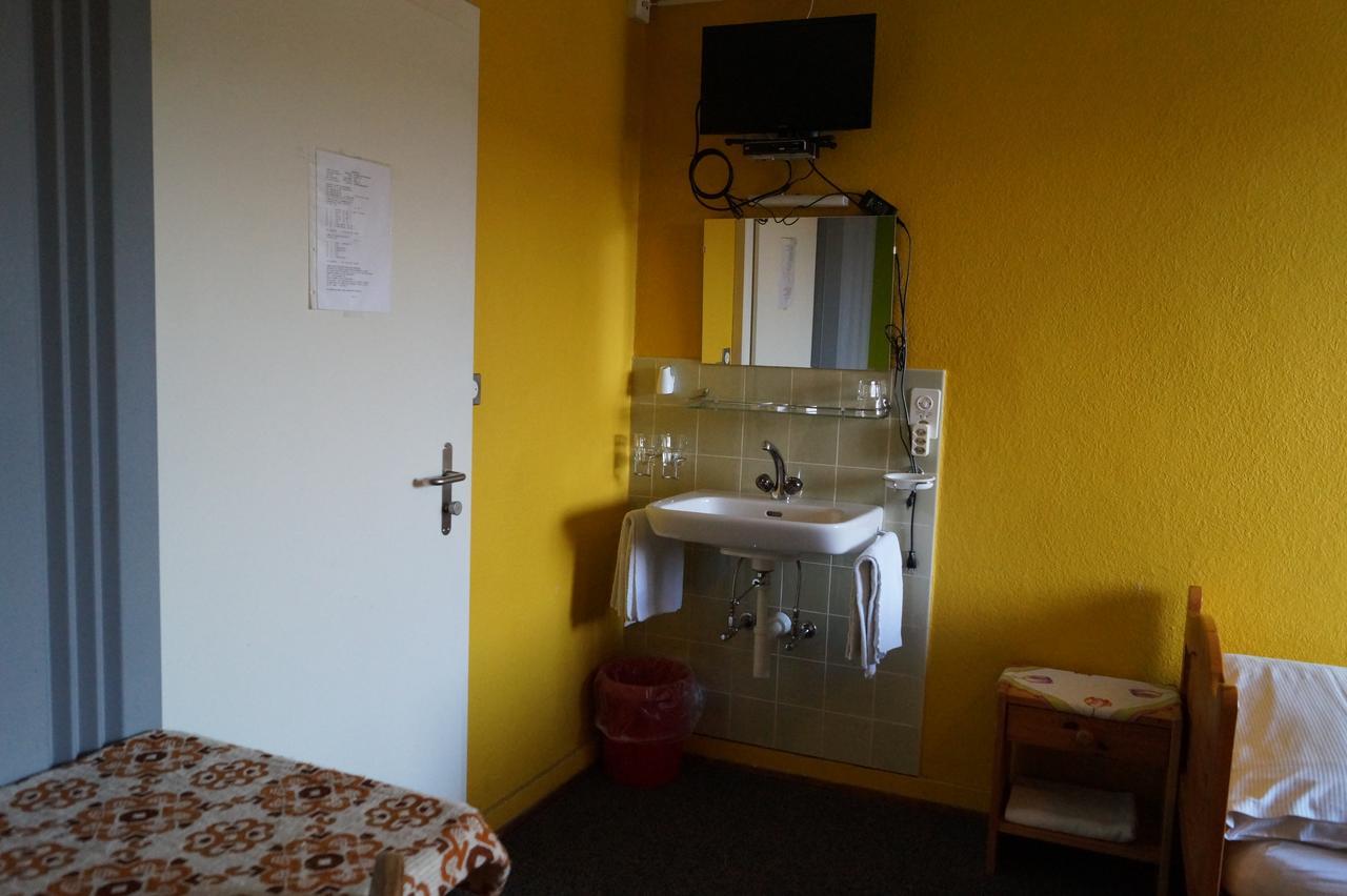 Gasthof Kastanienbaum Hotel Hunzenschwil Ngoại thất bức ảnh