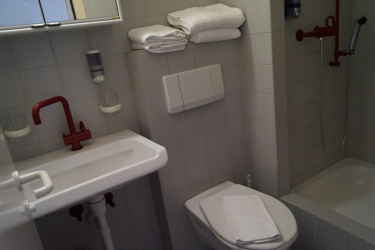 Gasthof Kastanienbaum Hotel Hunzenschwil Ngoại thất bức ảnh